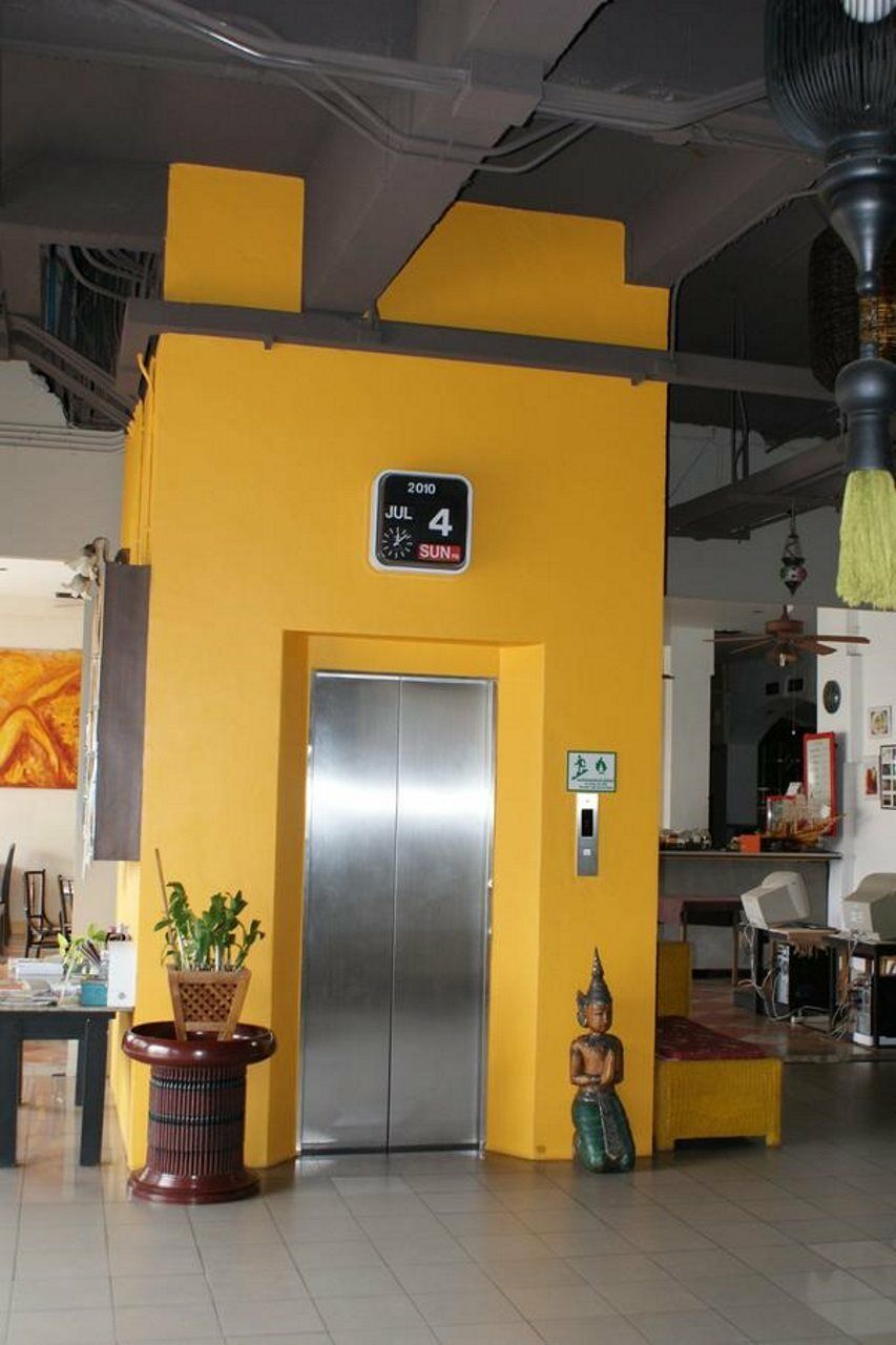 Rome Place Hotel Phuket Exterior foto